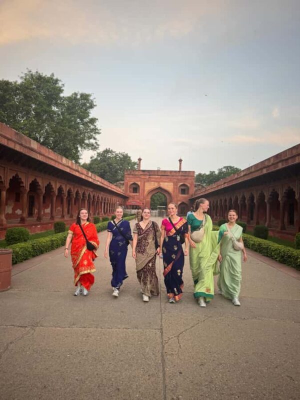 Delhi: Taj Mahal, Agra Fort, Baby Taj Tour With 5-Star Lunch - FAQ