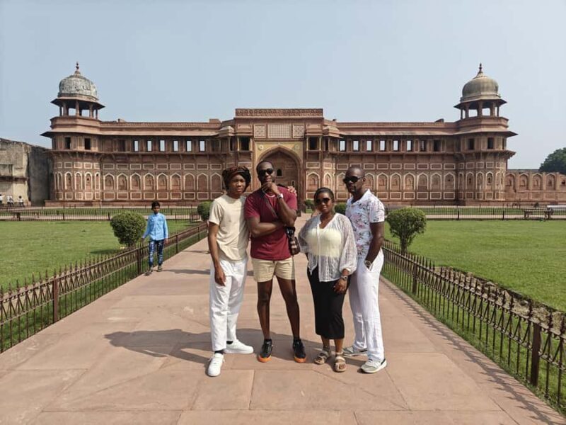 Delhi: Taj Mahal Sunrise Private Tour with Guide & Breakfast - FAQs