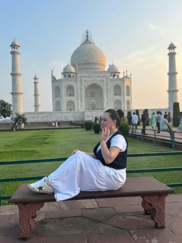 Delhi: Taj Mahal Sunrise Tour with Elephant Conservation - Elephant Conservation Center: Connecting with Wildlife