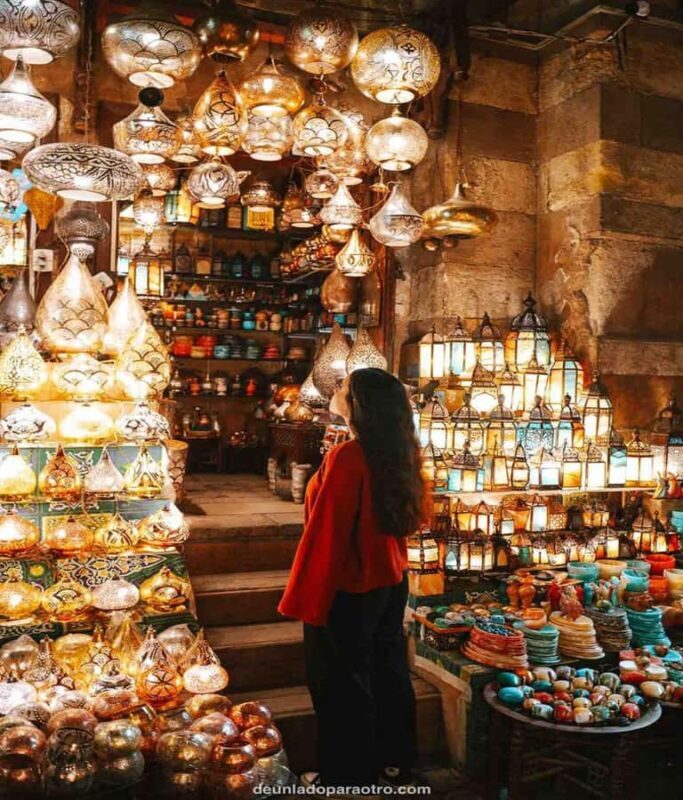 Delhi : The Artisans Market Shopping tour with Local Guide - Key Points