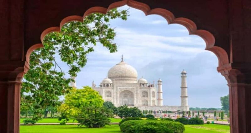 Delhi to Agra: Taj Mahal Storytelling & Local Life Tour - Sampling Agra’s Famous Petha