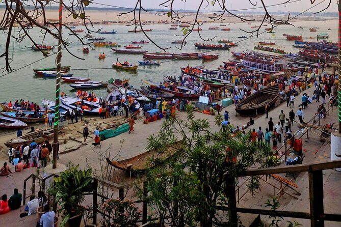 Delhi to Varanasi: Tour to the Sacred Ganga Aarti Ceremony - Exploring the Sacred Ganga Aarti Ceremony: A Complete Review