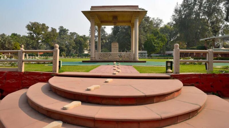 Delhi: Tracing the Path of India's Father of the Nation - Key Points