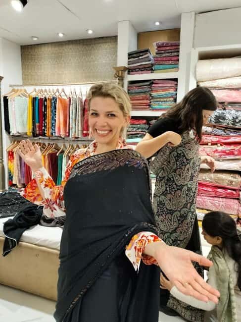 Delhi: Wedding Shopping Tour with Female Consultant - Key Points