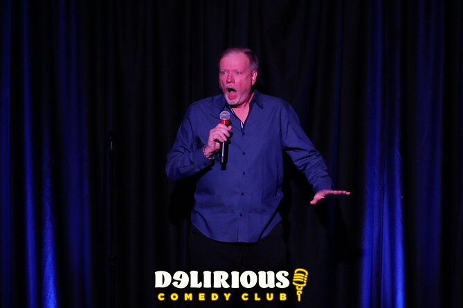 delirious-comedy-club-at-hennesseys-tavern-downtown-las-vegas-2