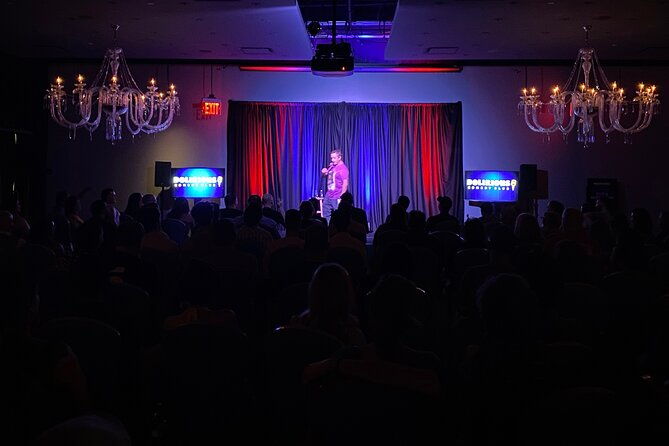 delirious-comedy-club-at-hennesseys-tavern-downtown-las-vegas