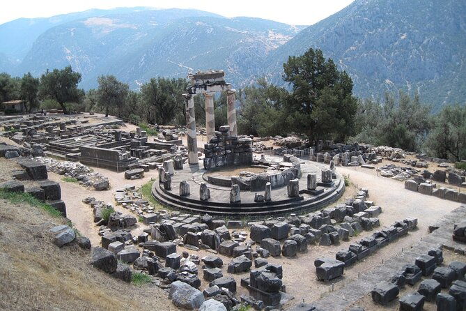 delphi-and-meteora-2-days-private-tour