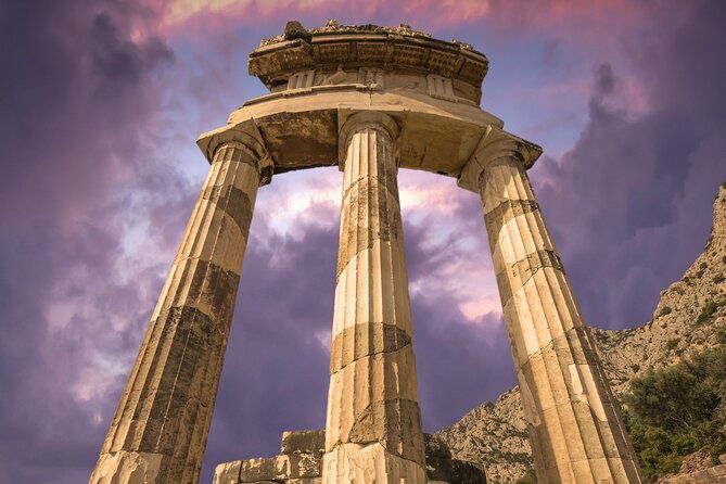 delphi-and-meteora-2-days-private-tour
