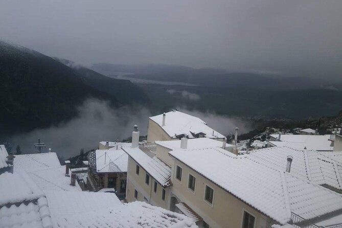 delphi-and-osios-loukas-byzantine-monastery
