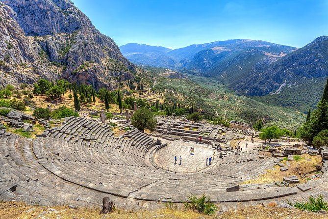 delphi-arachova-hosios-loukas-full-day-private-tour