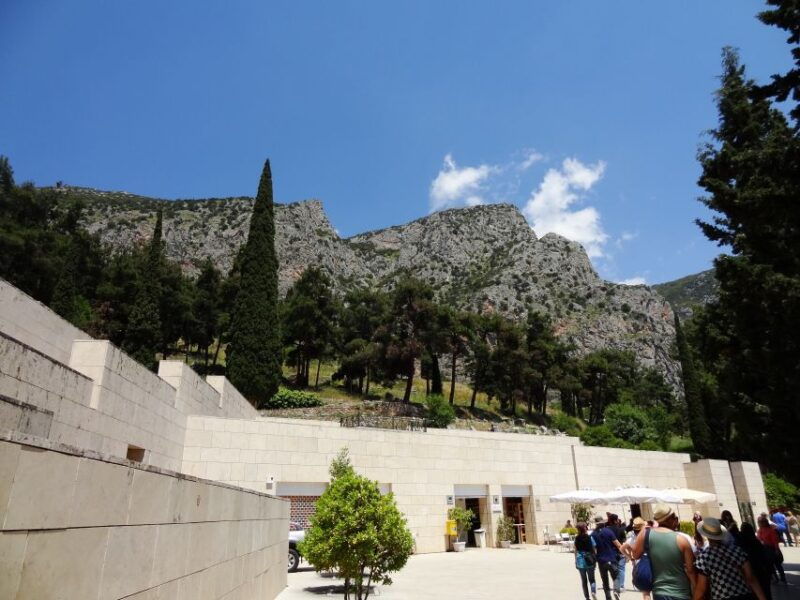 delphi-archaeological-site-museum-ticket-with-audio-guide