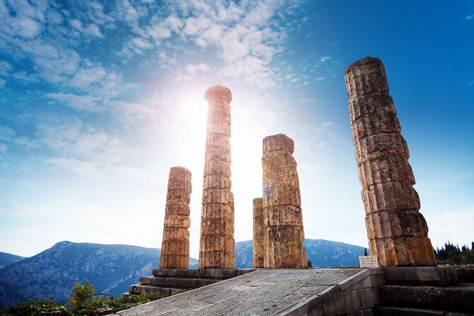 delphi-corycian-oracle-leonidas-300-battlefield-private-tour