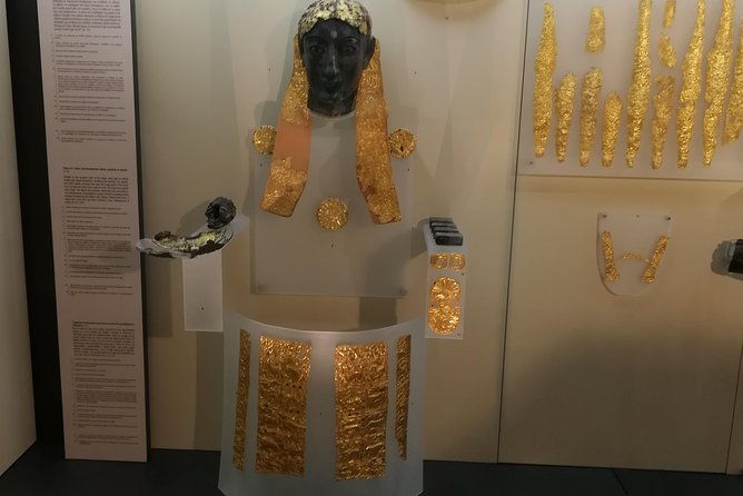 delphi-full-day-private-tour-temple-of-apollo-museum-navel-of-earth-oracle