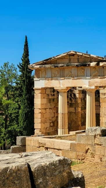 Delphi full Day tour, Osios Loukas and Arachova - The Value and Overall Experience