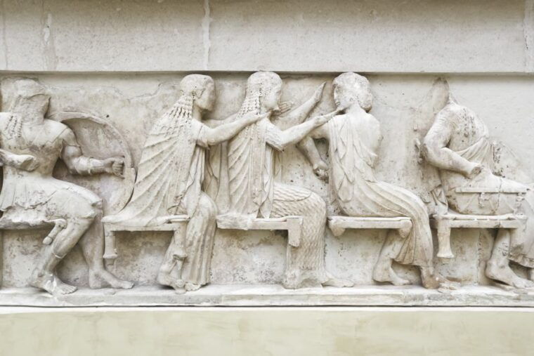 delphi-guided-walking-tour-and-admission-ticket