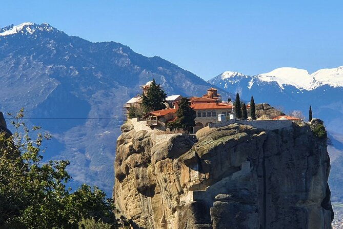 delphi-meteora-and-thermopylae-2-day-private-tour-from-athens