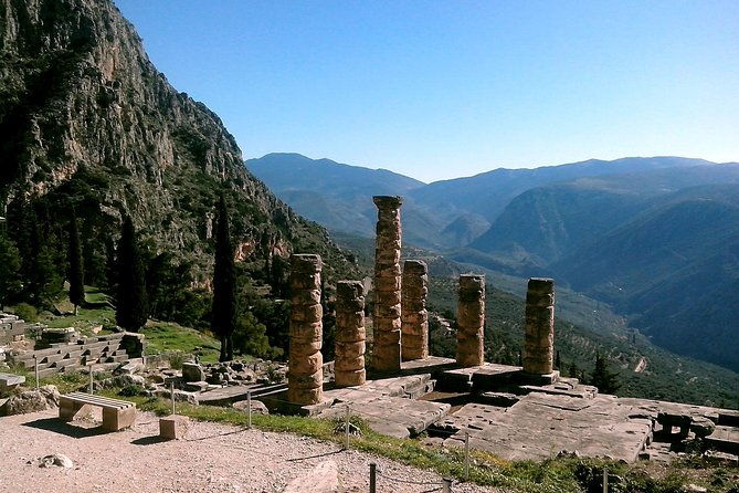 delphi-meteora-and-thermopylae-3-day-private-tour