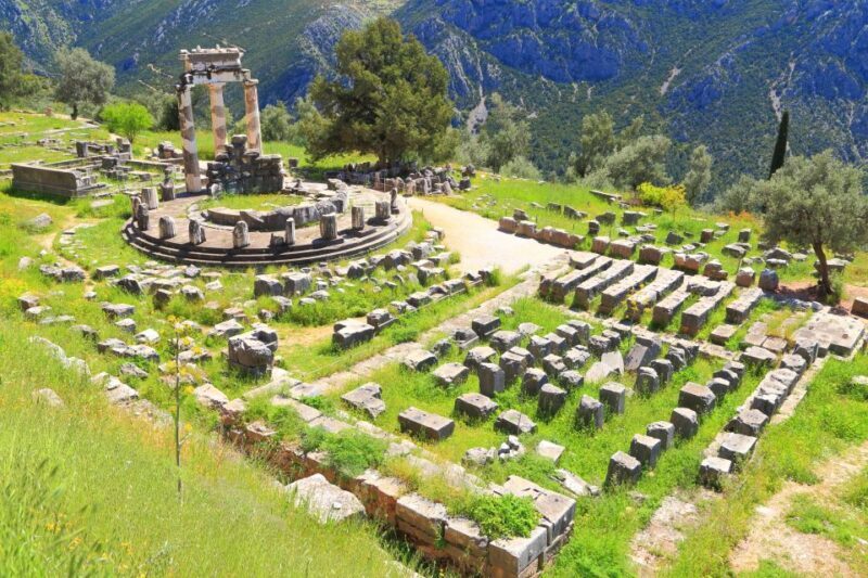 Delphi: Private Day Tour from Athens with Luxurious Vehicle - Key Points