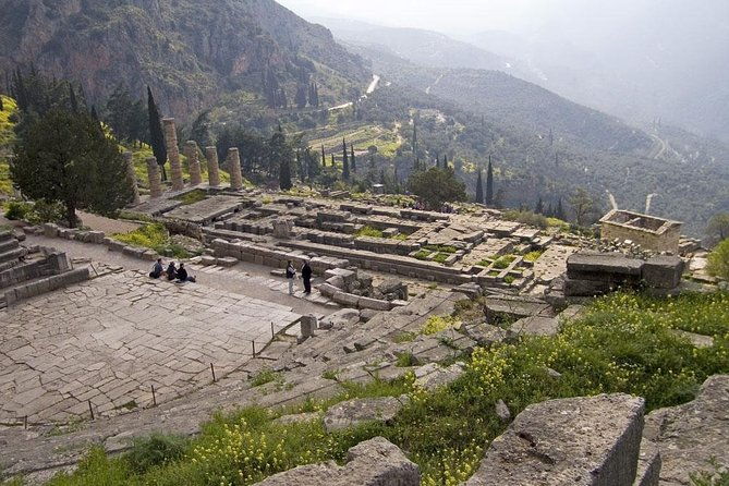 delphi-private-tour-up-to-11-people