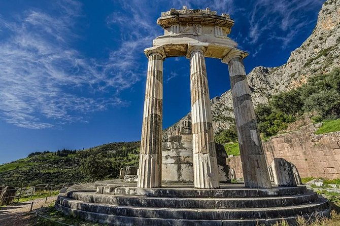 delphi-private-tour-up-to-11-people
