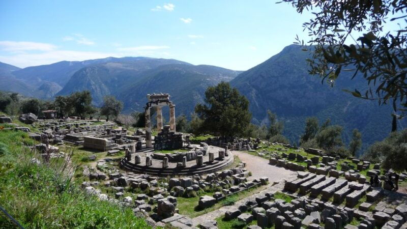delphi-thermopylae-full-day-private-tour-from-athens
