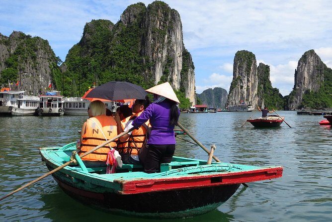 Deluxe 2 days cruise and kayak adventure in Halong Bay - FAQ