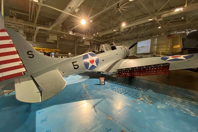 deluxe-arizona-memorial-and-pearl-harbor-aviation-museum-tour-2