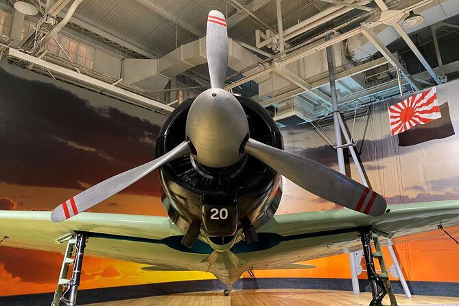 deluxe-arizona-memorial-and-pearl-harbor-aviation-museum-tour