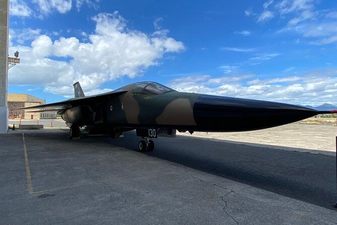deluxe-arizona-memorial-and-pearl-harbor-aviation-museum-tour