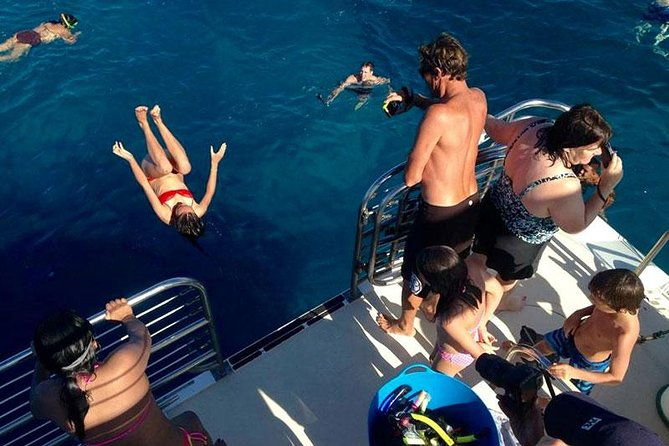deluxe-na-pali-morning-snorkel-tour-on-the-lucky-lady