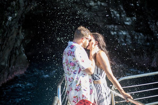 deluxe-na-pali-morning-snorkel-tour-on-the-lucky-lady