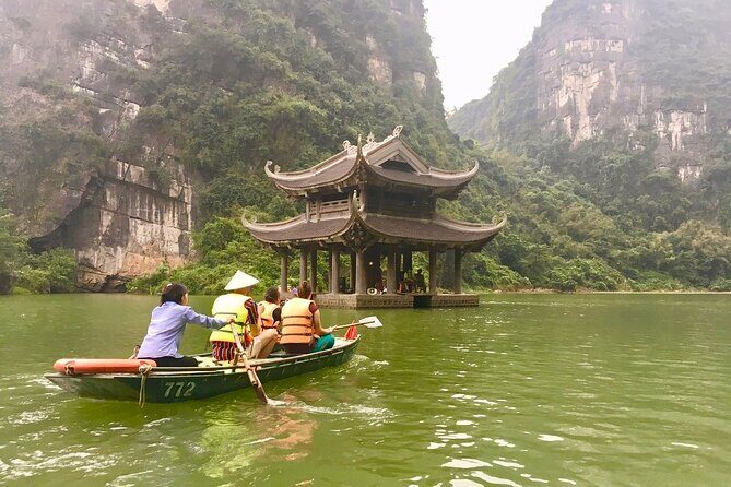 Deluxe Ninh Binh Day Trip: Bai Dinh Pagoda & Trang An from Hanoi - Frequently Asked Questions