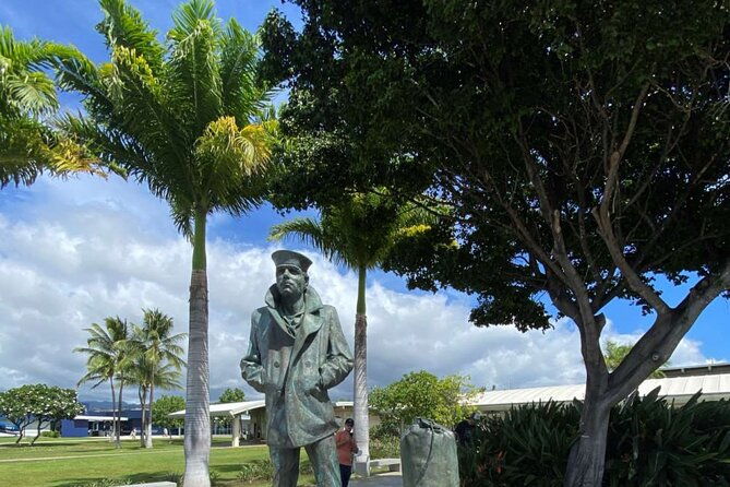 deluxe-pearl-harbor-arizona-memorial-and-visitor-center-tour