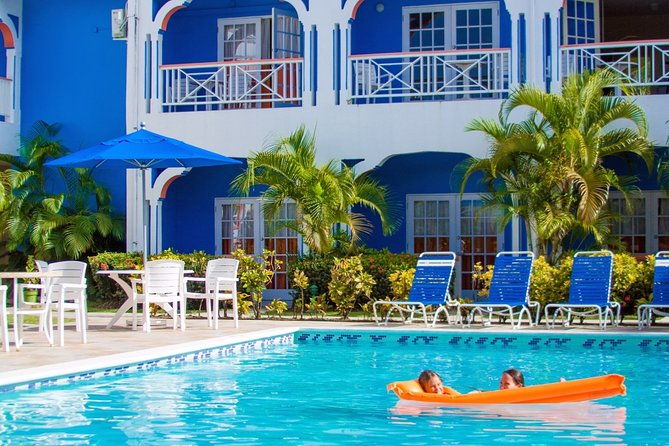 deluxe-playpass-at-bay-gardens-beach-resort-spa-with-massage