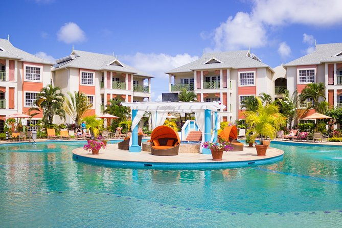 deluxe-playpass-at-bay-gardens-beach-resort-spa-with-water-park