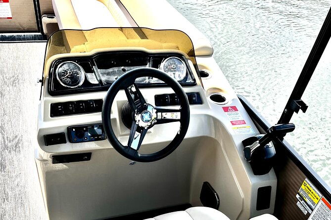 deluxe-pontoon-boat-rental-in-key-west