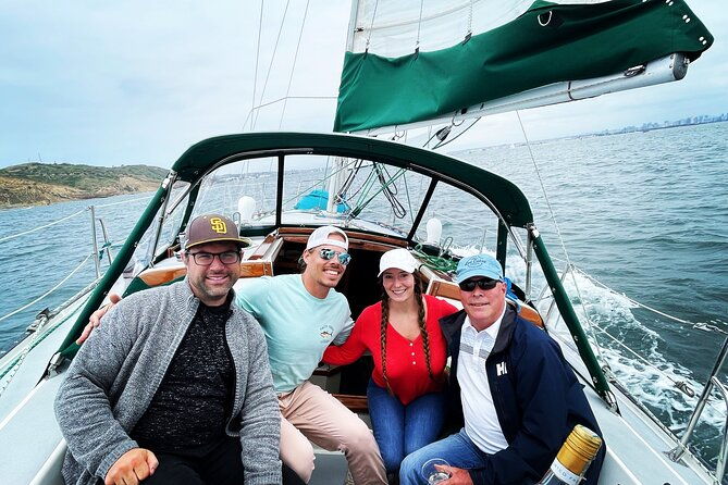 deluxe-private-sunset-day-sail