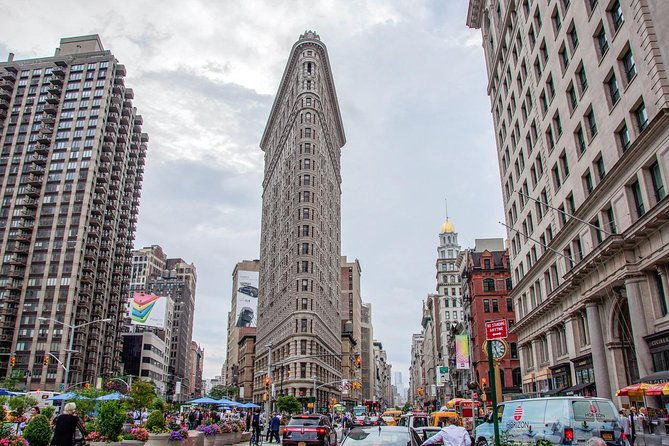 deluxe-private-tour-by-stretch-limousine-choose-3-or-5-hour-tour