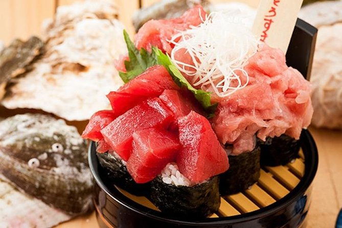 demolition-show-sushi-making-classic-cafe-tour