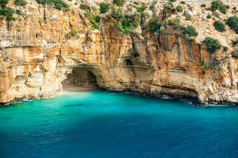 demre-st-nicholas-church-ancient-myra-sunken-city-tour