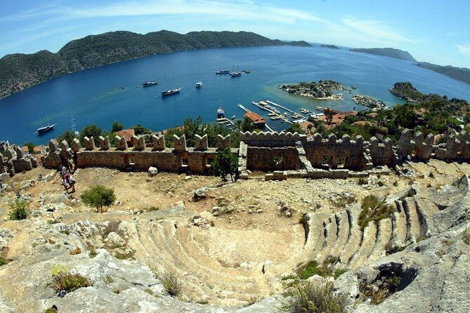 demremyrakekova-with-sunken-city-boat-tour-st-nicolas-church-2
