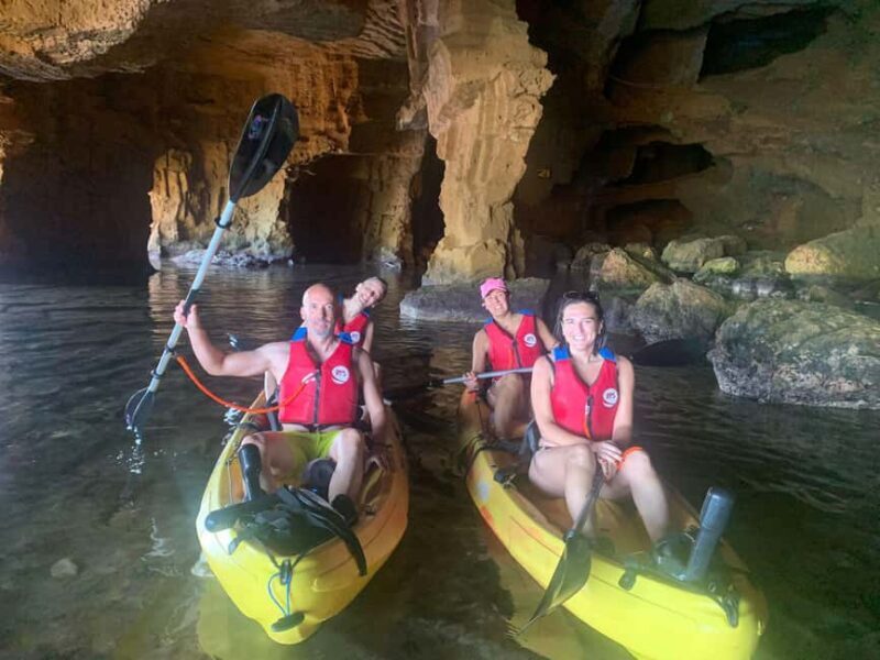 Dénia: Cova Tallada kayak excursion - Adventure and Photo Opportunities