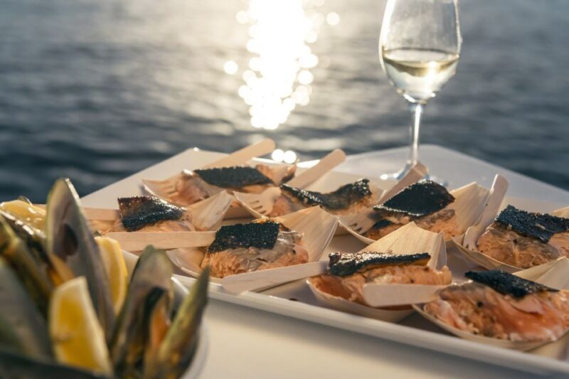 Depart Picton: Marlborough Sounds Afternoon Seafood Cruise - The Itinerary and What You Can Expect