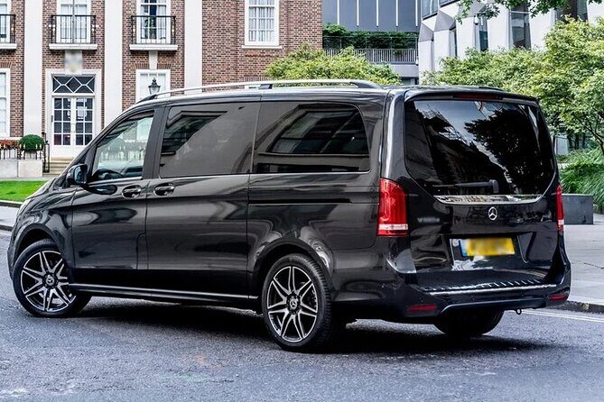 Departure from Amsterdam City to Amsterdam Airport AMS by Minivan - What to Expect During Your Transfer