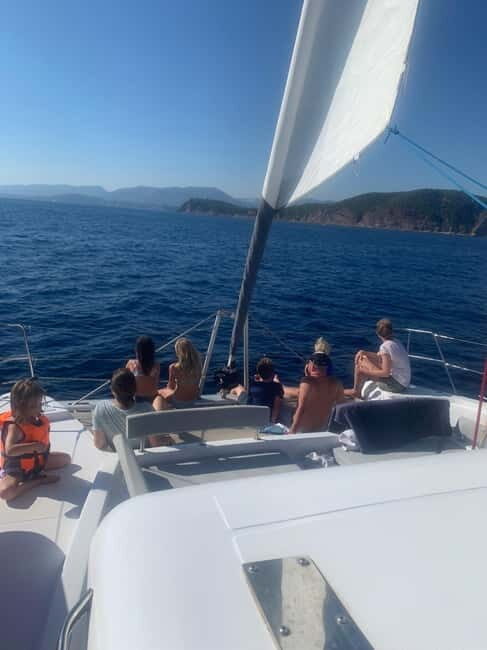 Departure from BRUSC: Half-day catamaran cruise - Introduction