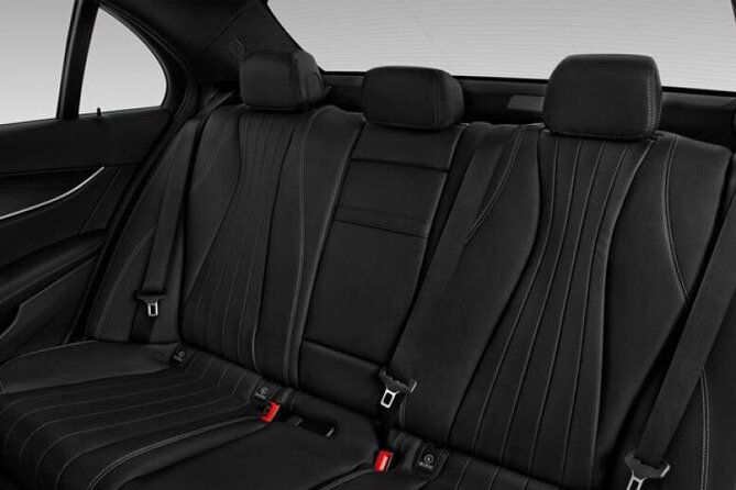 departure-private-transfer-amsterdam-city-to-amsterdam-port-by-business-car