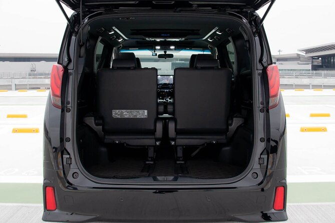 departure-transfer-from-tokyo-city-to-haneda-airport-hnd-by-van