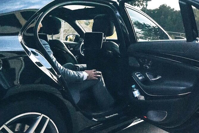 departure-transfer-lisbon-to-lisbon-airport-lis-in-business-car