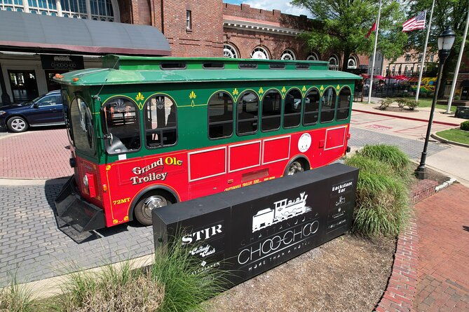 derailed-trolley-tour-and-train-ride-in-chattanooga