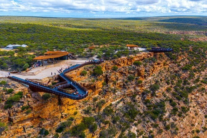 Derby to Horizontal Falls Half Day Adventure - Lunch and Refreshments: Savoring Kimberley Flavors